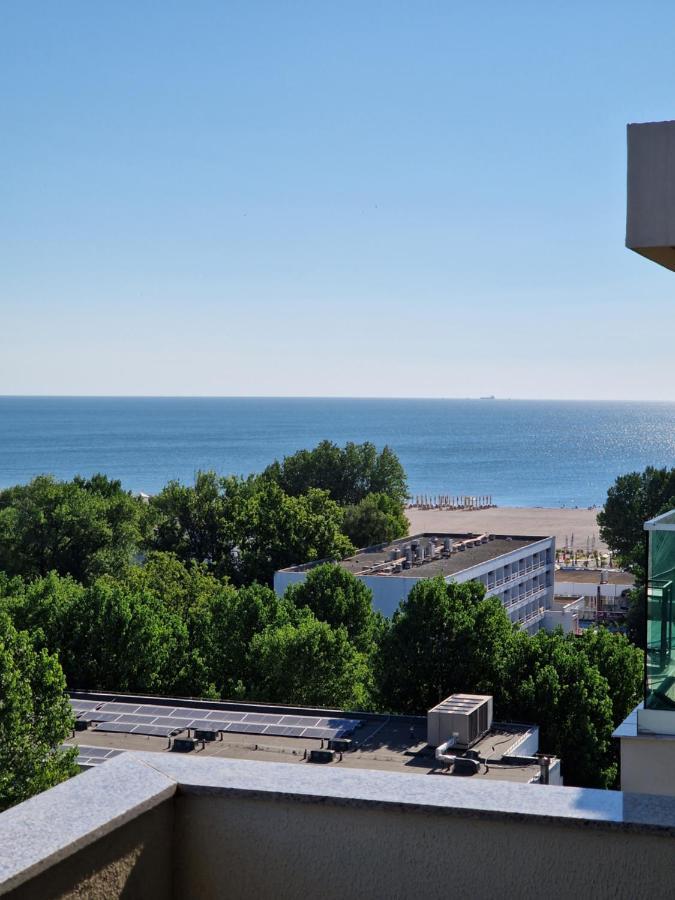 Moonlight Rmc Apartments Mamaia Exteriör bild